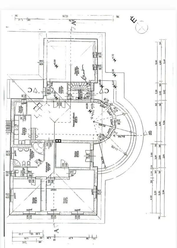 Eladó családi ház, Dunaújváros 3 szoba 145 m² 158 M Ft