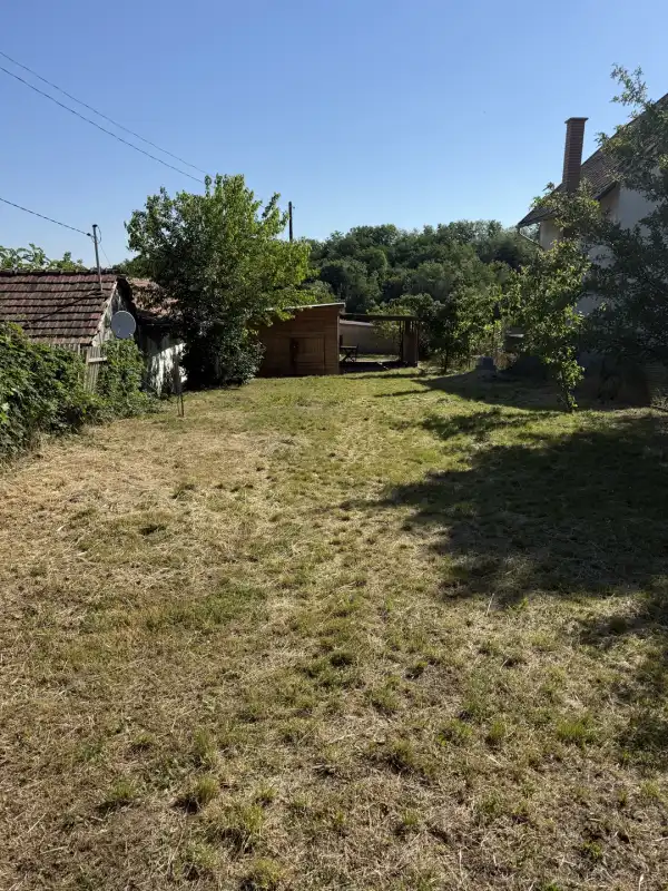 Eladó nyaraló, Kulcs 2 szoba 47 m² 24 M Ft