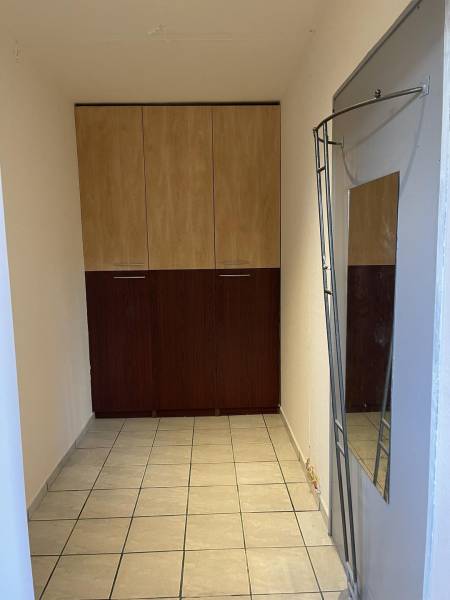 eladó panellakás, Dunaújváros