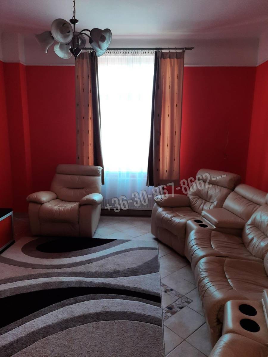eladó téglalakás, Dunaújváros